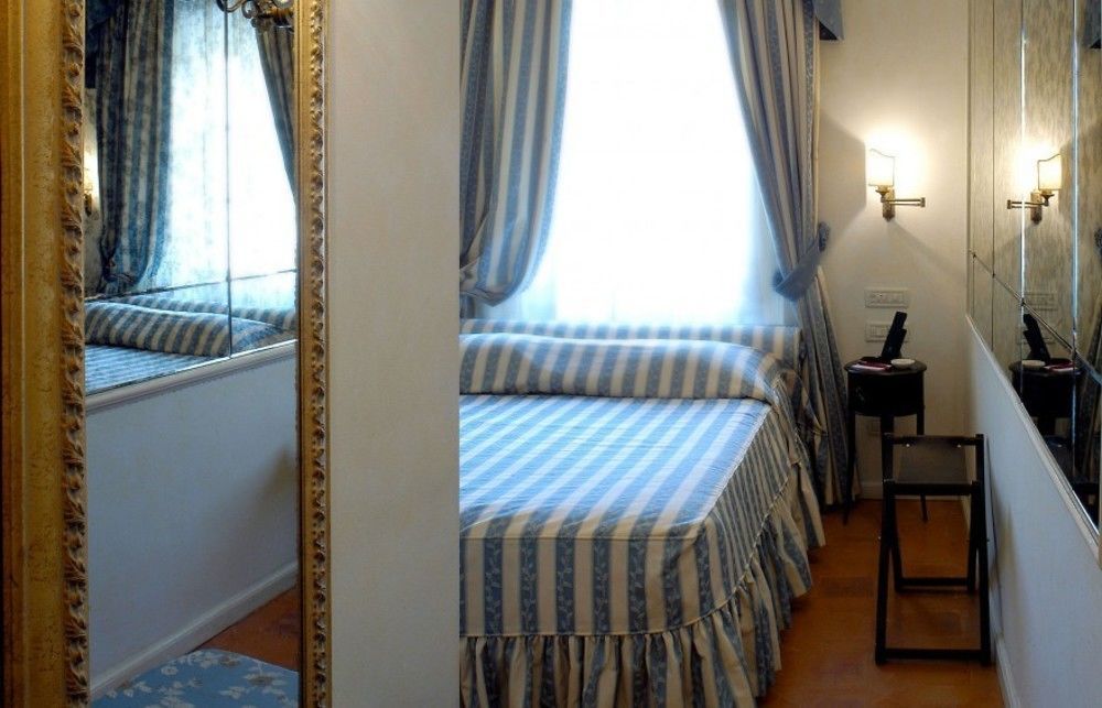 Hotel Relais Dell'Orologio Pisa Exterior photo