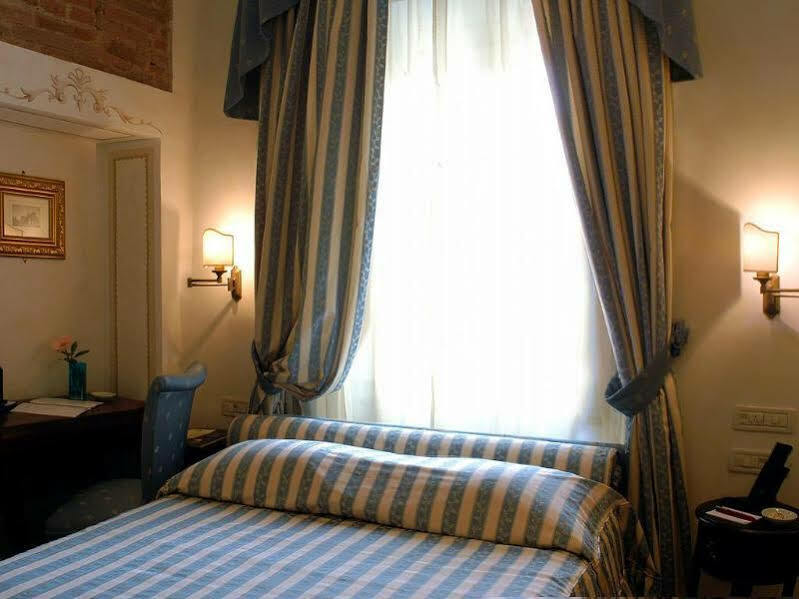 Hotel Relais Dell'Orologio Pisa Exterior photo